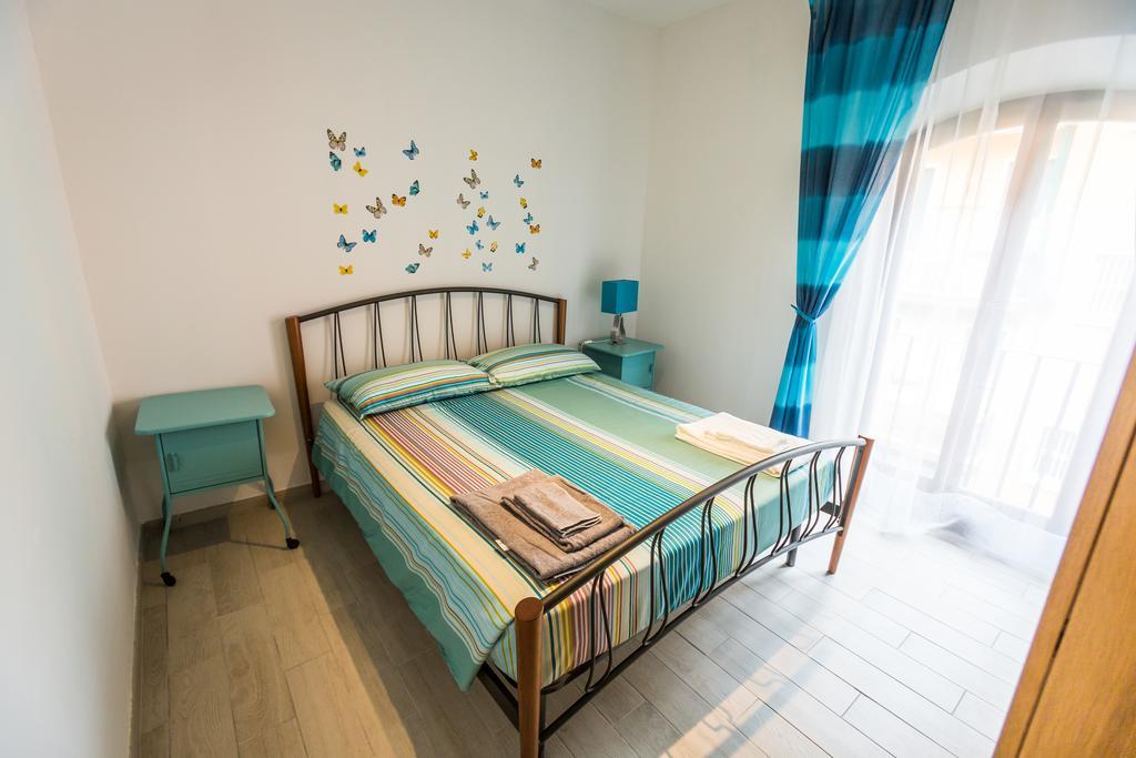 Bologna Butterfly Apartment Lippo ภายนอก รูปภาพ